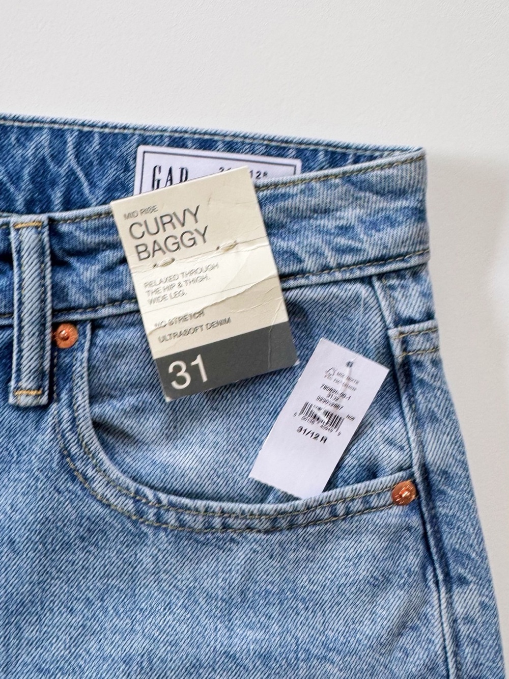 GAP Curvy Mid Rise UltraSoft Baggy Jeans Light Wash | 31/12 NWT - Picture 10 of 14